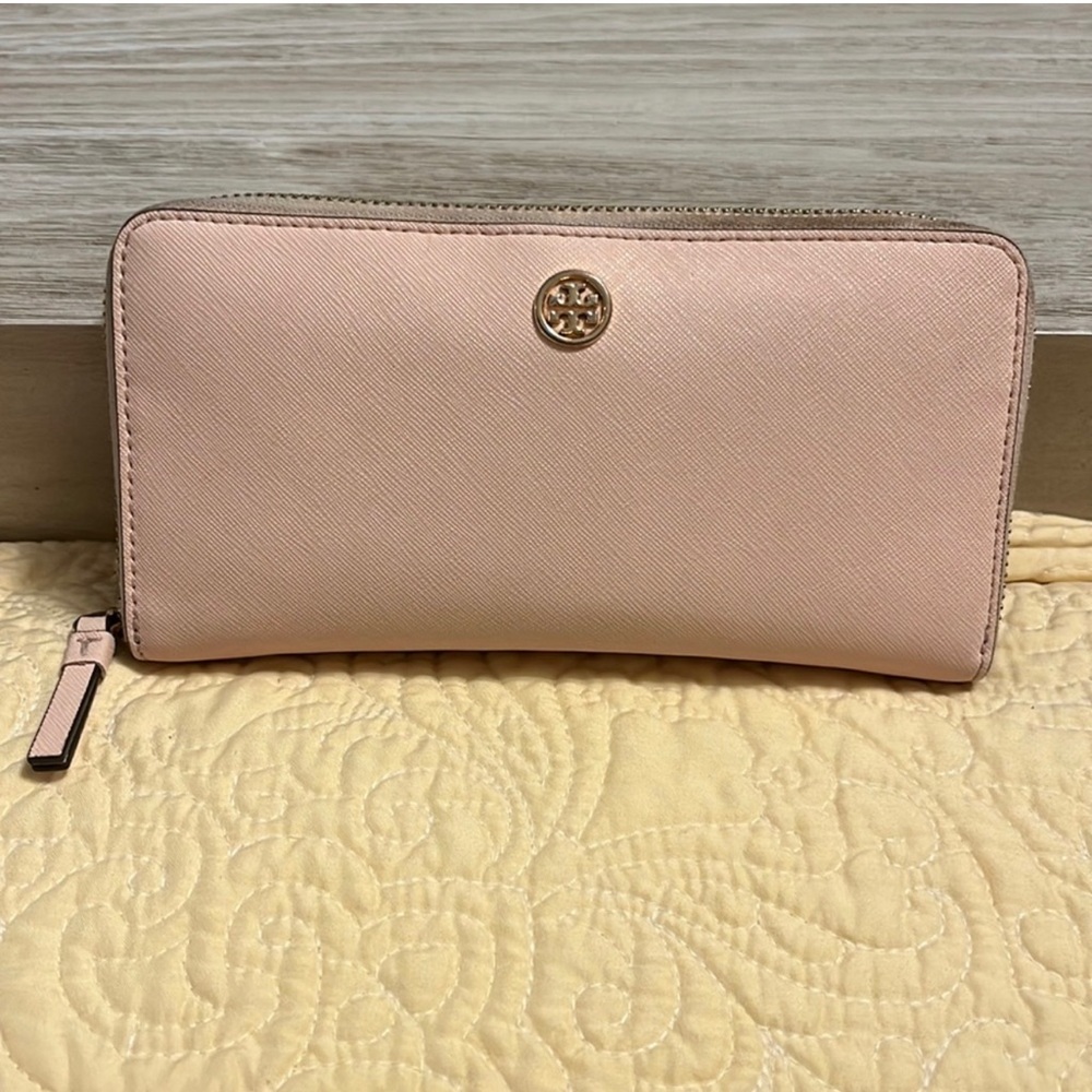 Tory burch pink Wallet